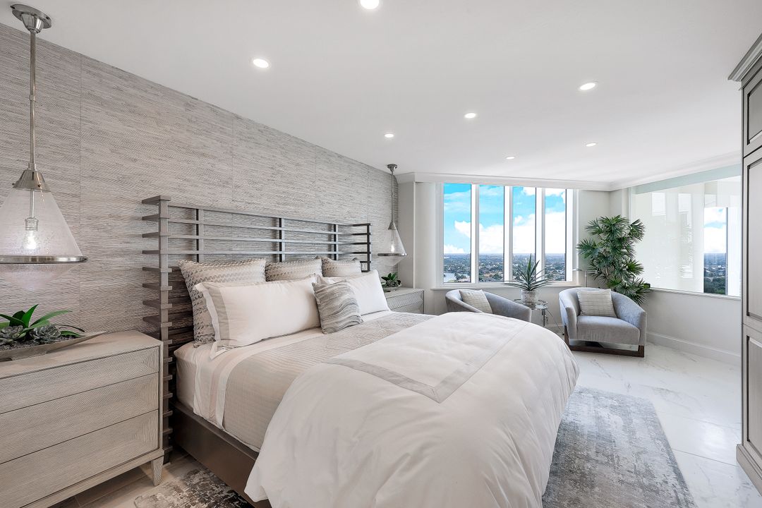 4041 Gulf Shore Blvd N #PH-6, Naples, FL 34103