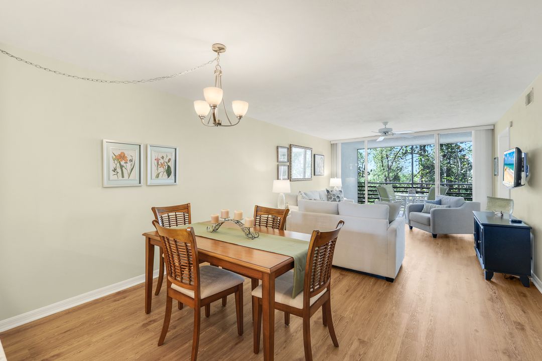 270 Naples Cove Dr #3205, Naples, FL 34110