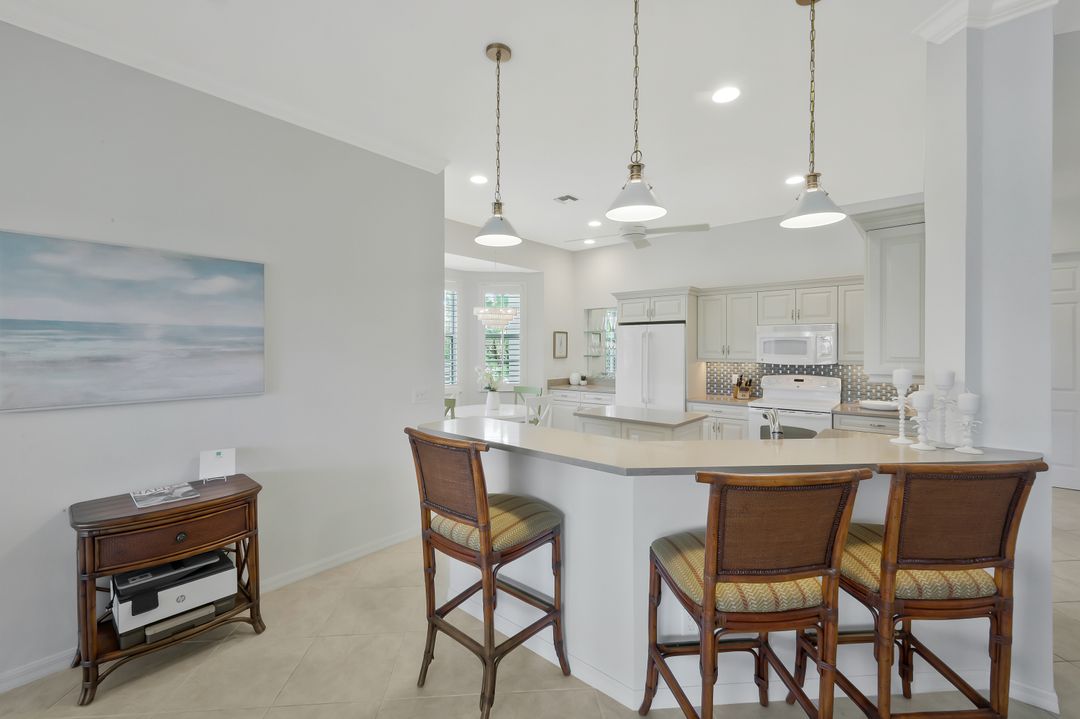 5095 Yacht Harbor Dr #203, Naples, FL 34112