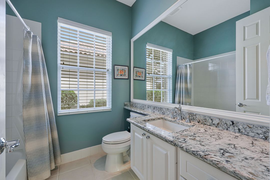 3964 Upolo Ln, Naples, FL 34119