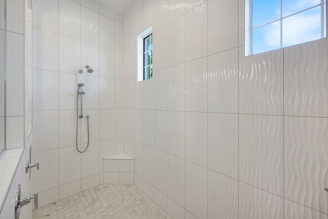 8931 Nevis Wy, Naples, FL 34112
