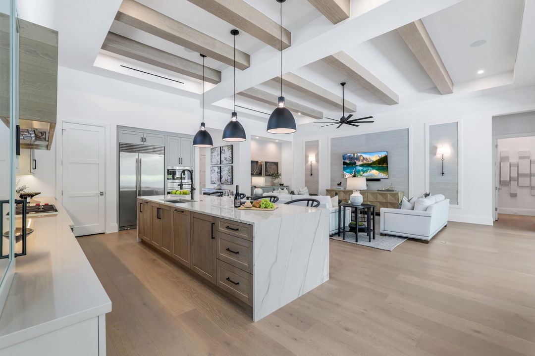 6630 Palisades Ave, Naples, FL 34109