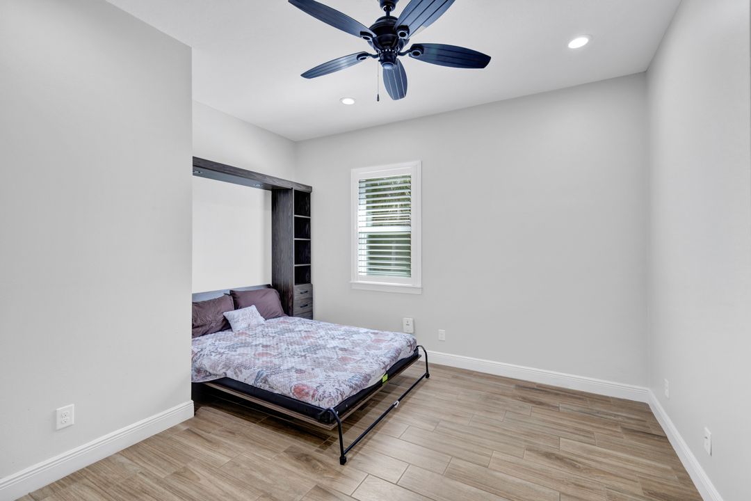 1189 S Town and River Dr, Fort Myers, FL 33919