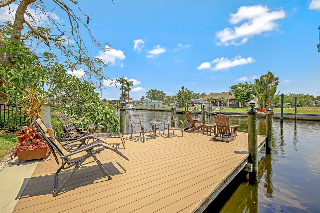 2214 Isle of Pines Ave, Fort Myers, FL 33905