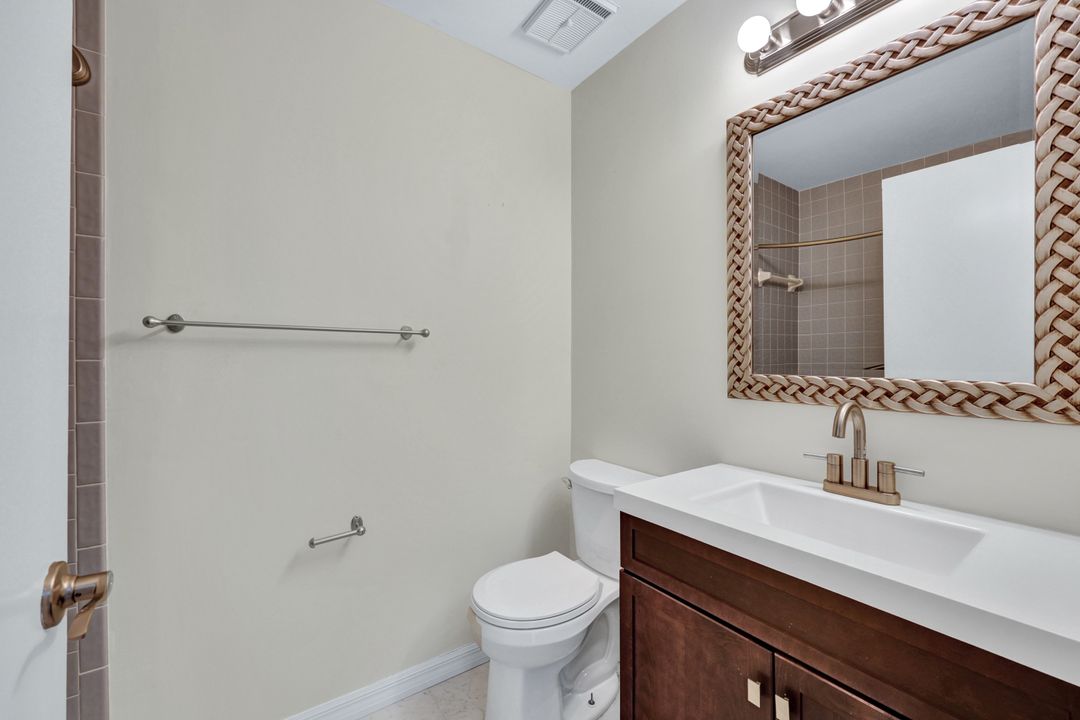 9599 Halyards Ct #13, Fort Myers, FL 33919