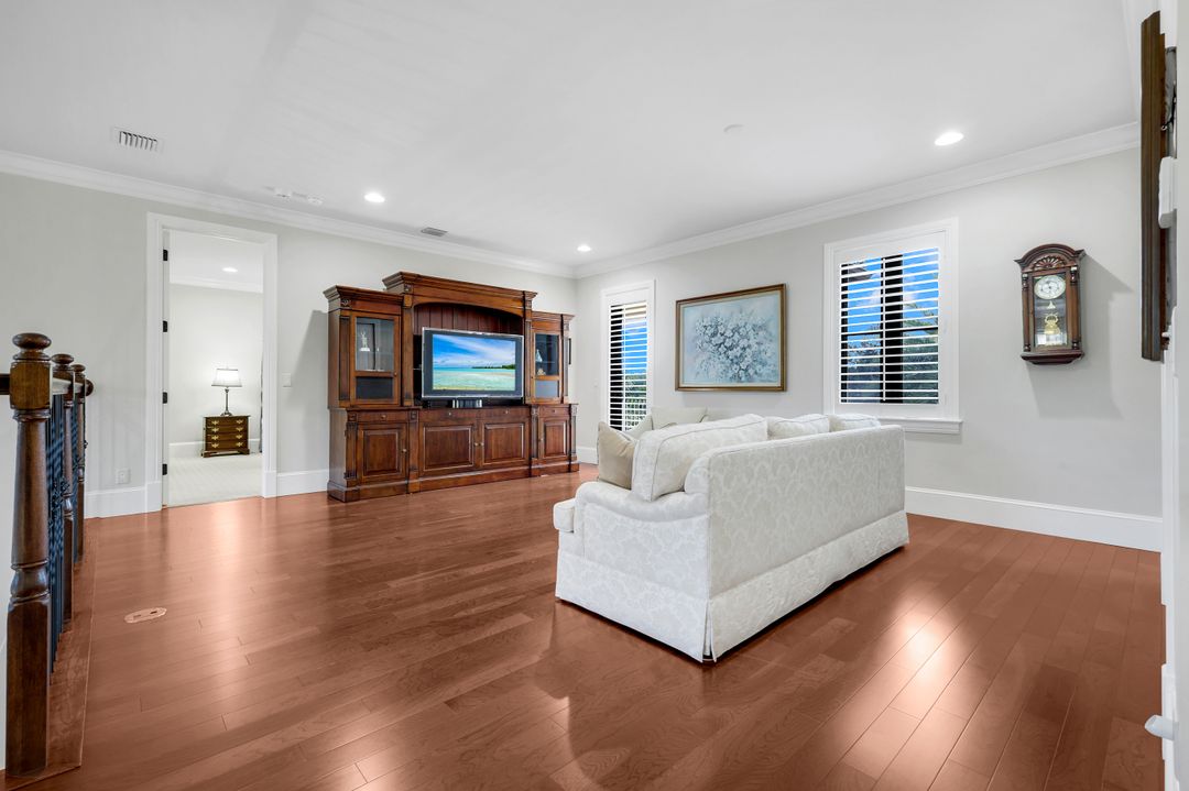 2351 Traditions Ct, Naples, FL 34105
