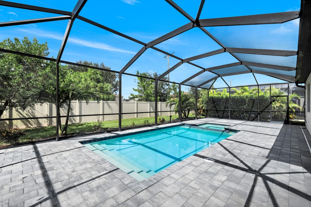 11404 Canopy Loop, Fort Myers, FL 33913