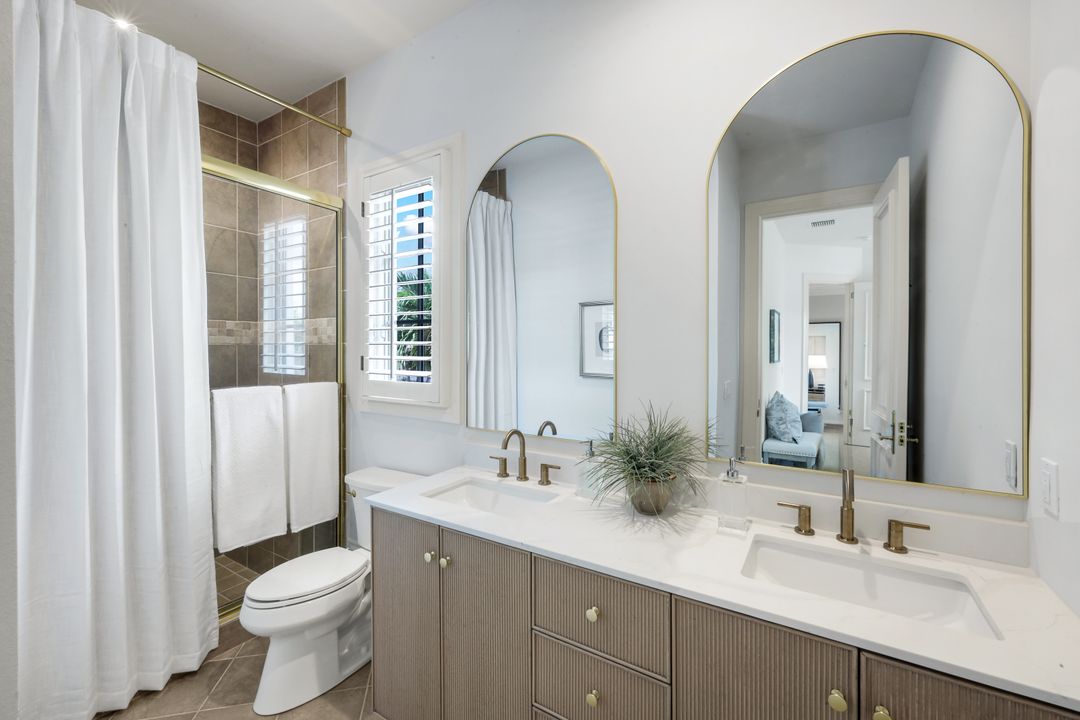 4650 Via Roma, Bonita Springs, FL 34134
