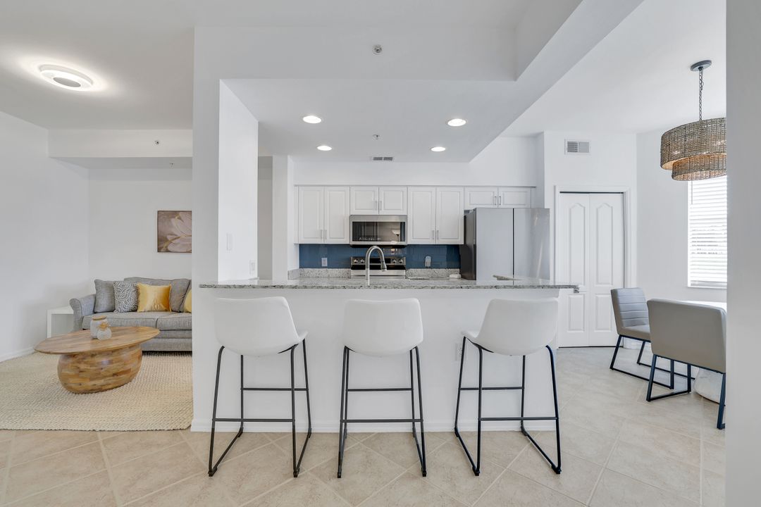 2717 Cypress Trace Cir #2717, Naples, FL 34119