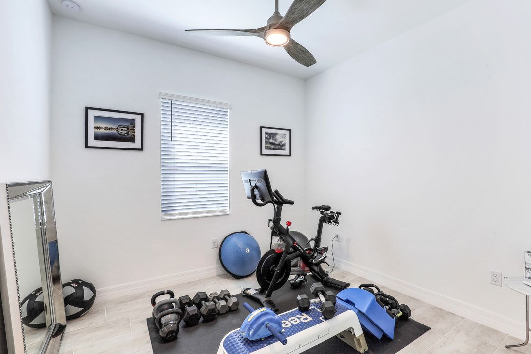 14187 Blue Bay Cir, Fort Myers, FL 33913