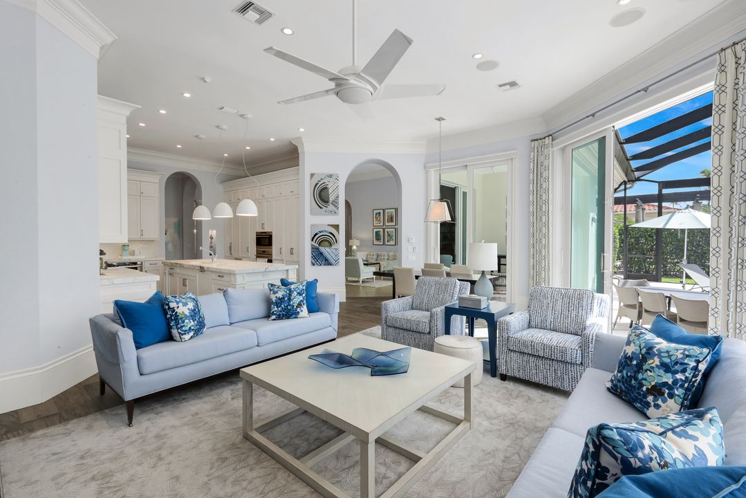 2048 Isla Vista Ln, Naples, FL 34105