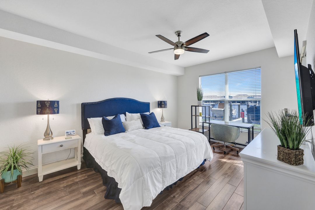 370 Stella Maris Dr N #2502, Naples, FL 34114