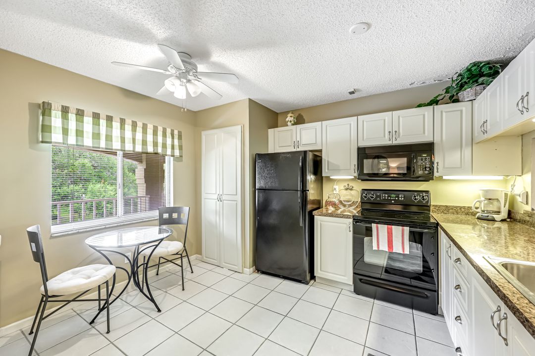 5955 Bloomfield Cir #A305, Naples, FL 34112