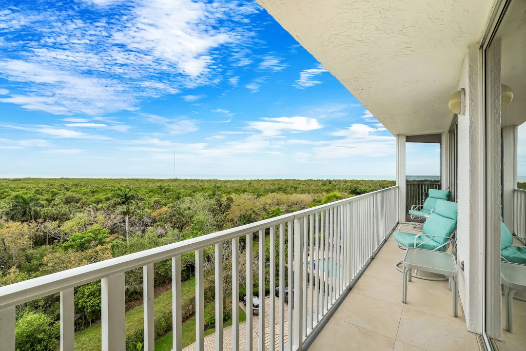 6361 Pelican Bay Blvd #601, Naples, FL 34108