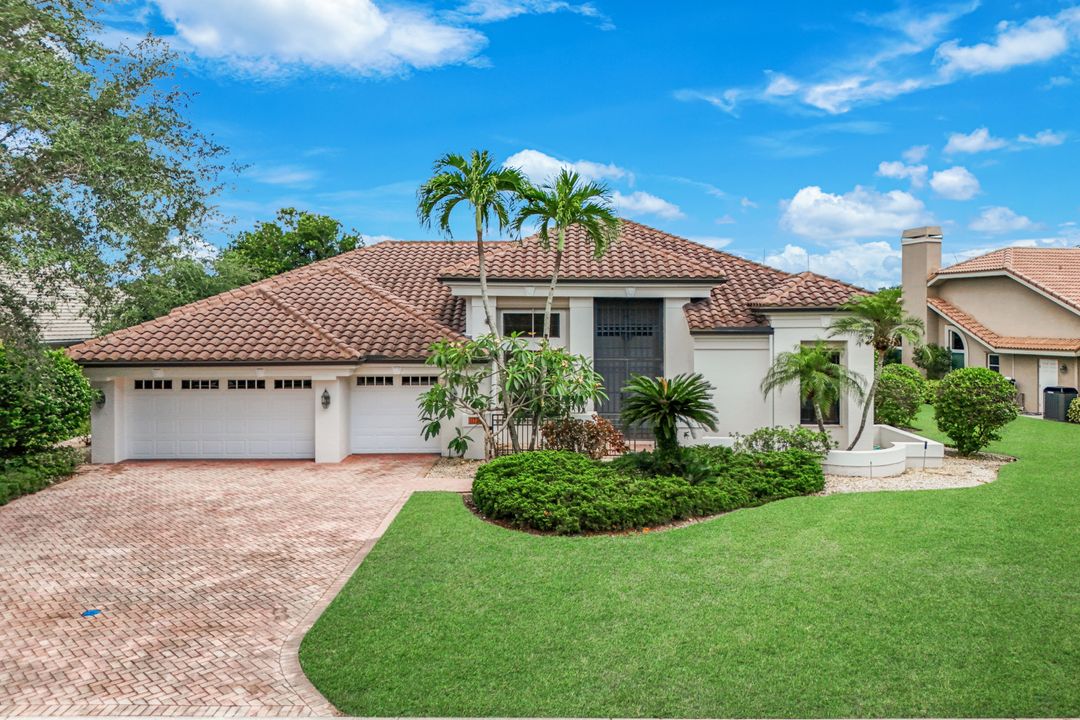 11726 Night Heron Dr, Naples, FL 34119
