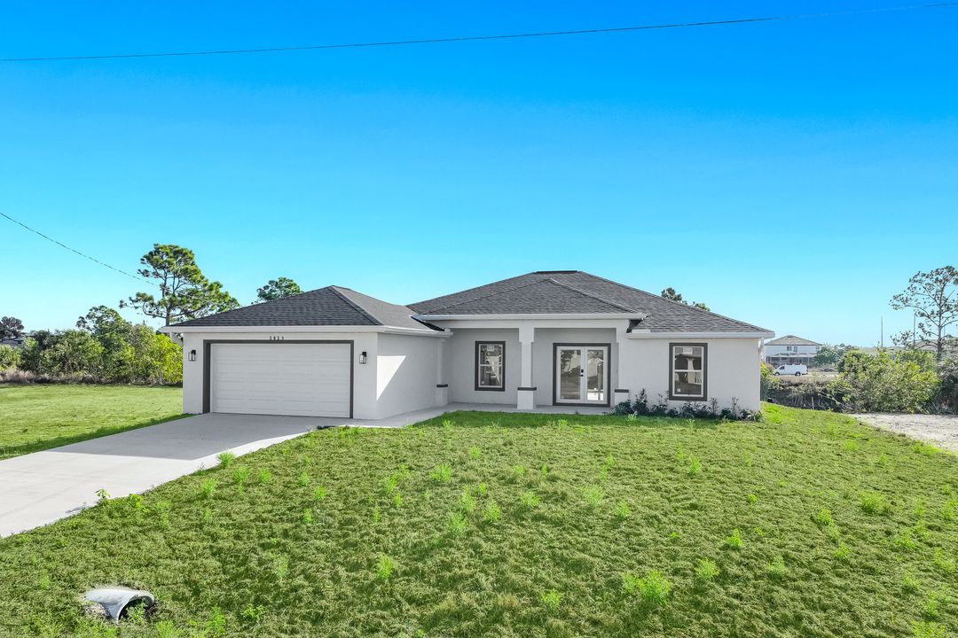 2823 NE 5th Pl, Cape Coral, FL 33909