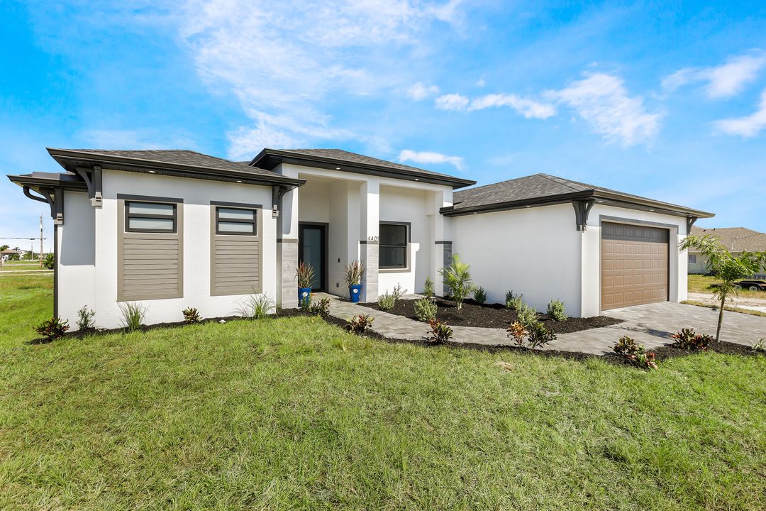 4401 NW 32nd Ln, Cape Coral, FL 33993