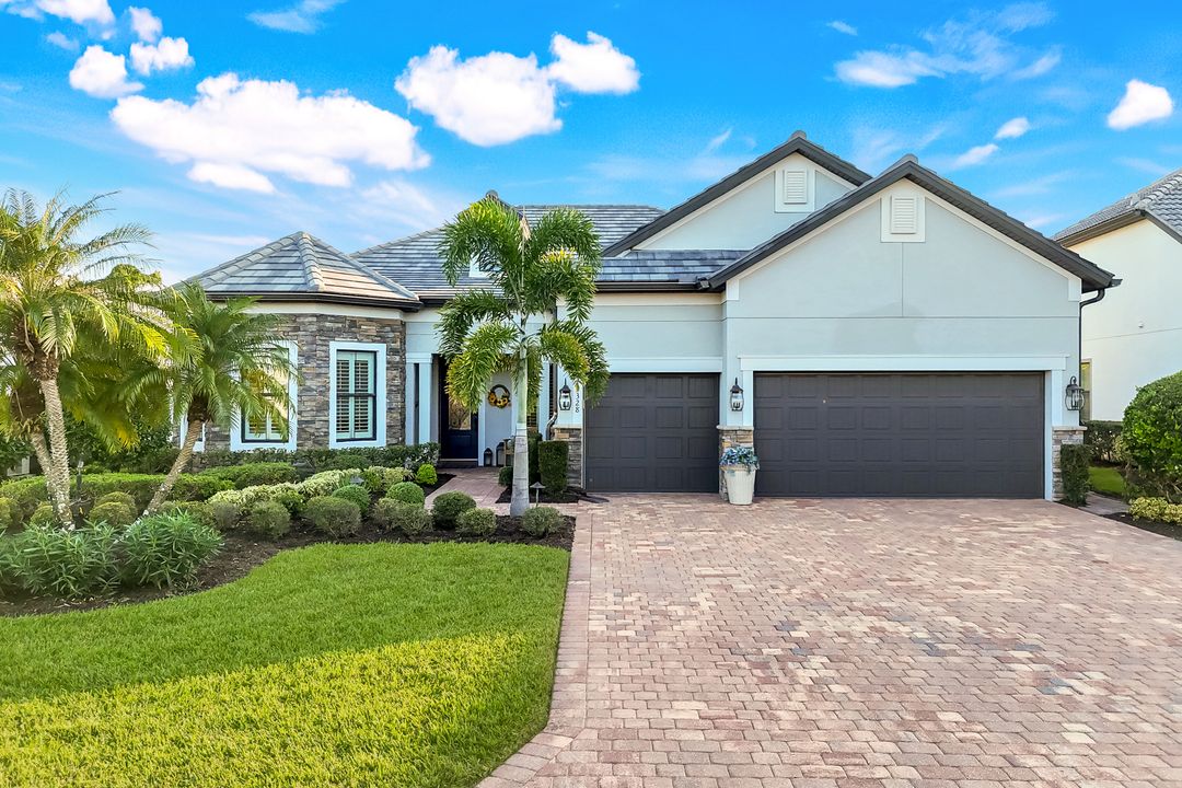 9328 Surfbird Ct, Naples, FL 34120