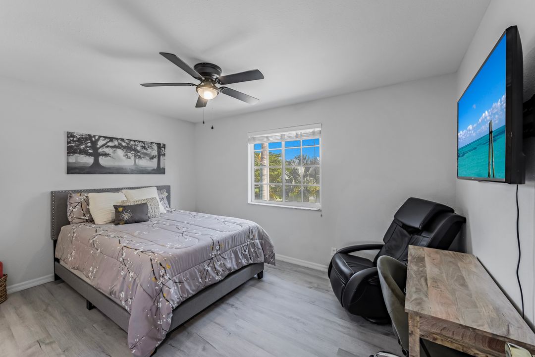 10026 Pacific Pines Ave, Fort Myers, FL 33966