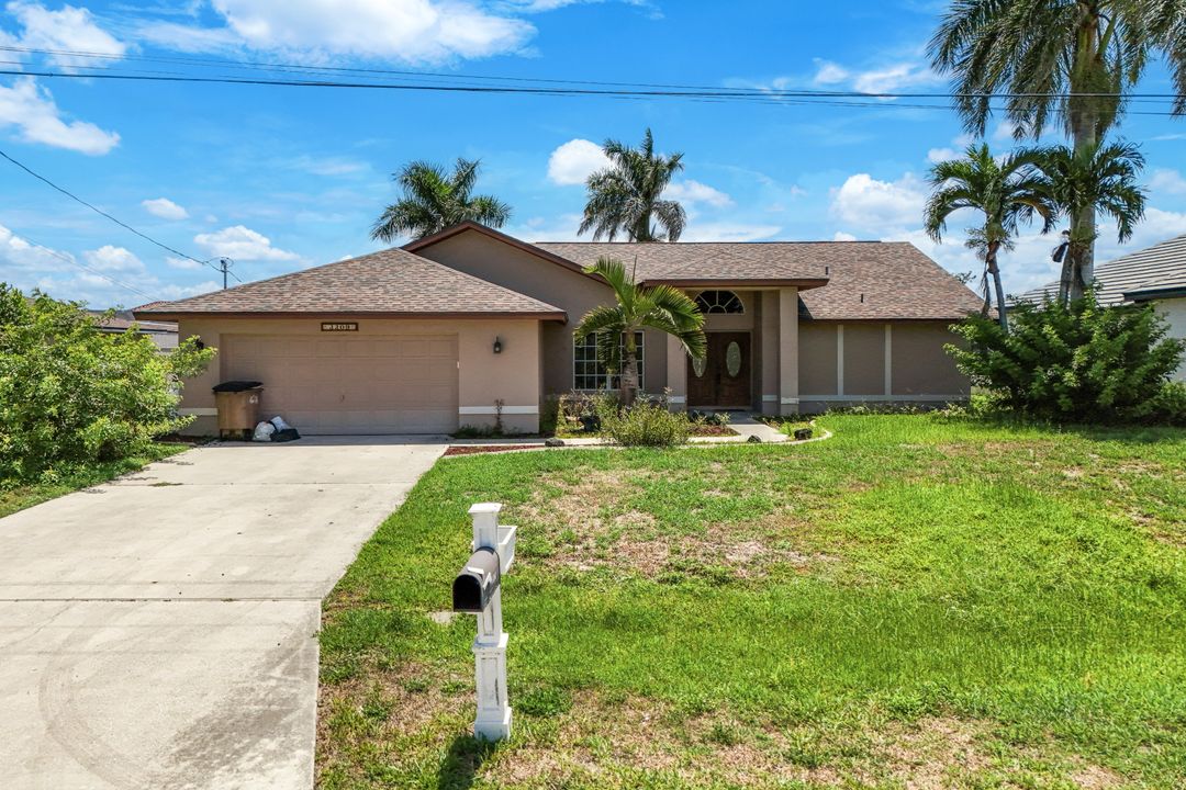3209 SE 1st Ct, Cape Coral, FL 33904
