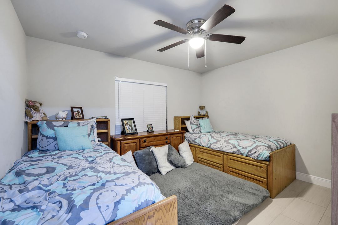 3200 41st St W, Lehigh Acres, FL 33971