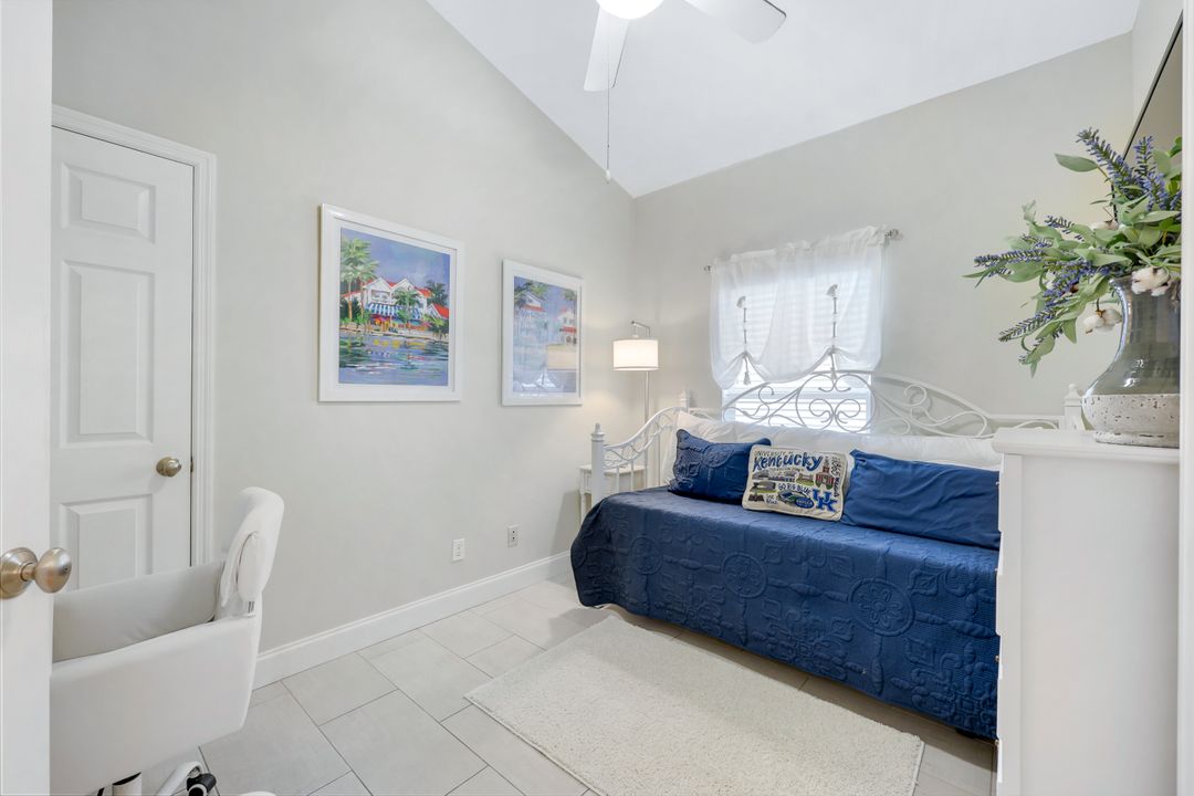 129 Sabal Lake Dr, Naples, FL 34104