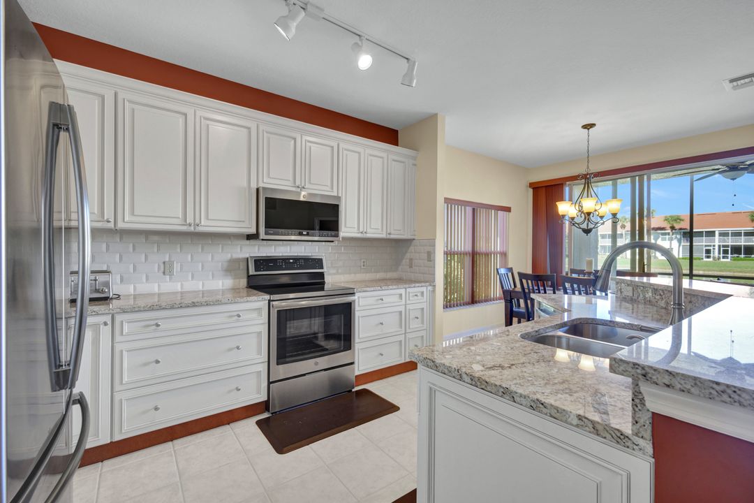 5255 Birmingham Dr #101, Naples, FL 34110