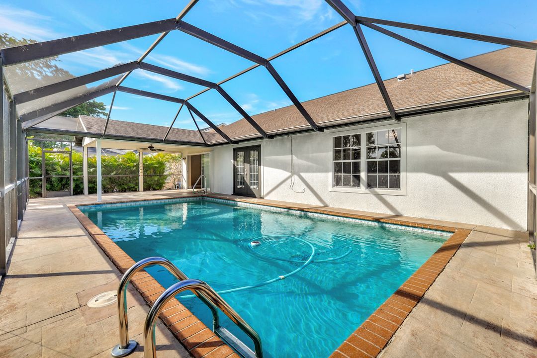 3650 Kent Dr, Naples, FL 34112