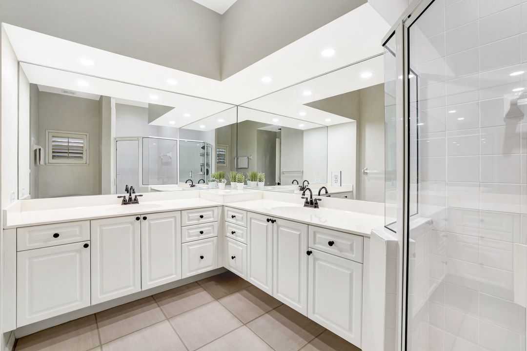 26260 Devonshire Ct #201, Bonita Springs, FL 34134