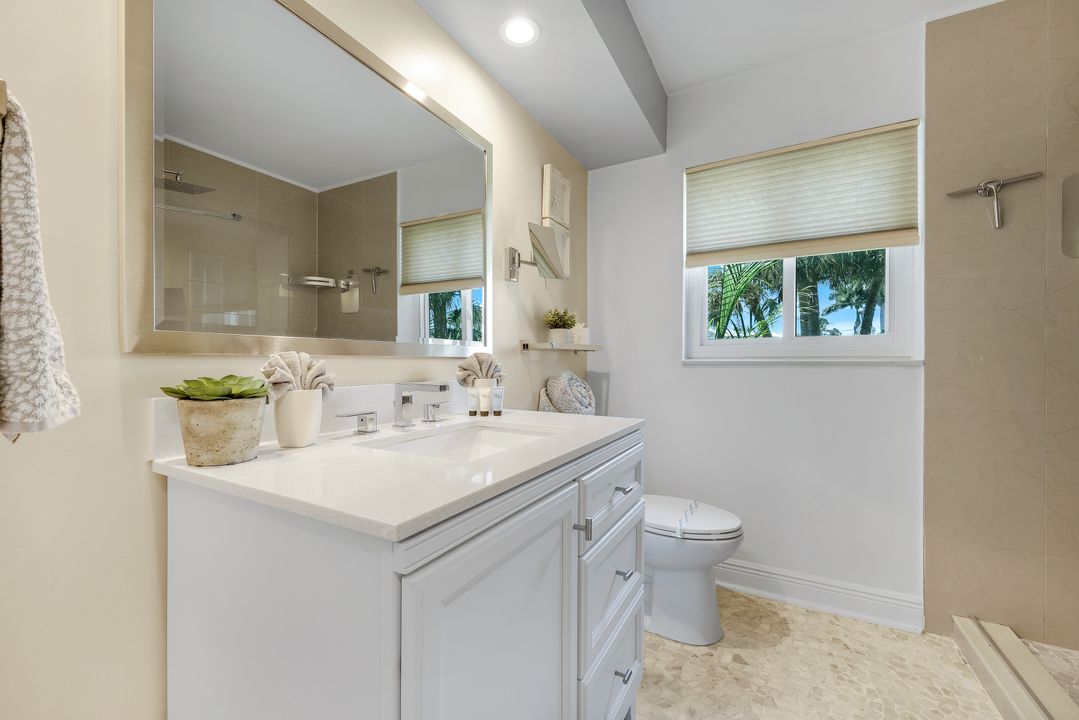 1236 El Dorado Pkwy E, Cape Coral, FL 33904