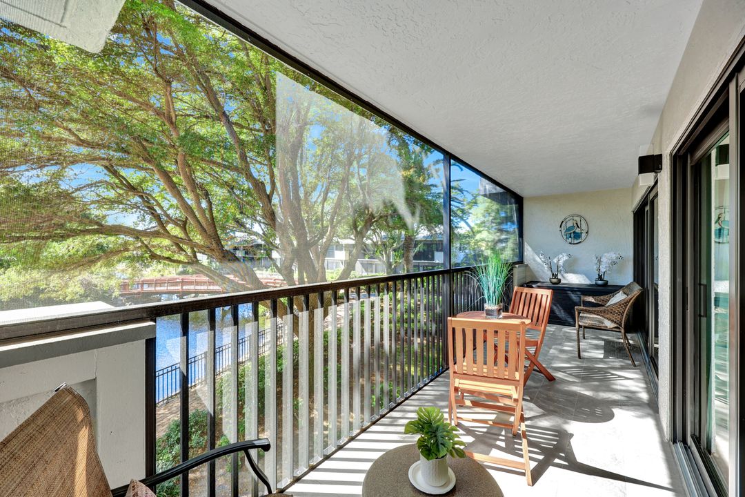 600 Neapolitan Way #257, Naples, FL 34103