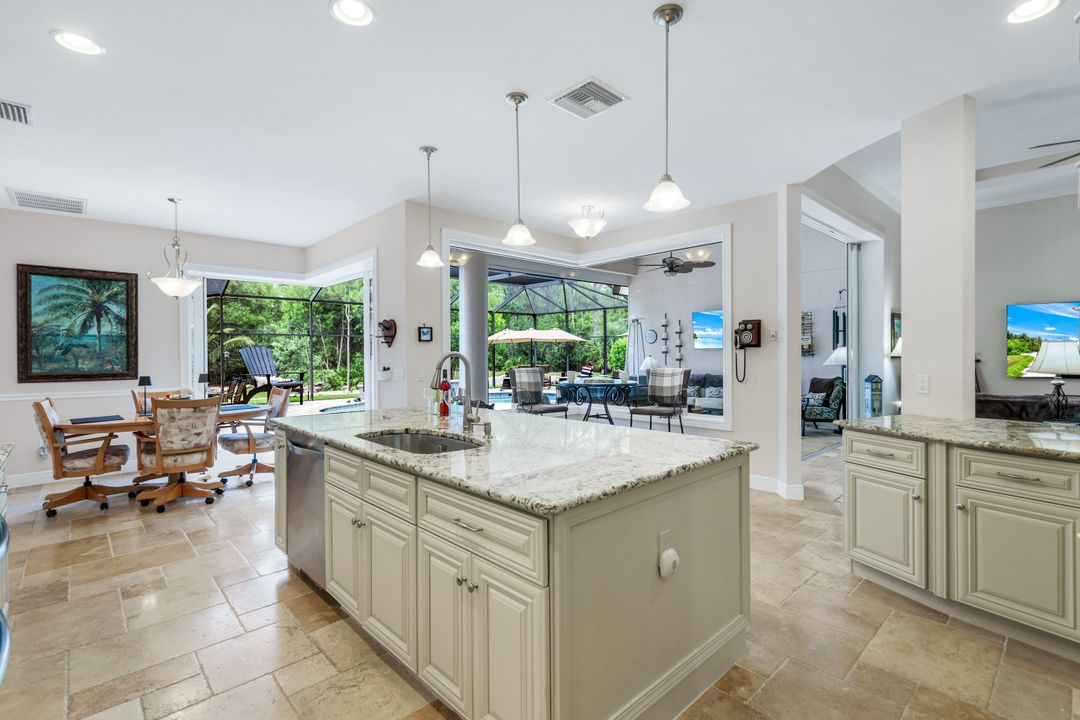 15362 Old Pine Ct, Fort Myers, FL 33912