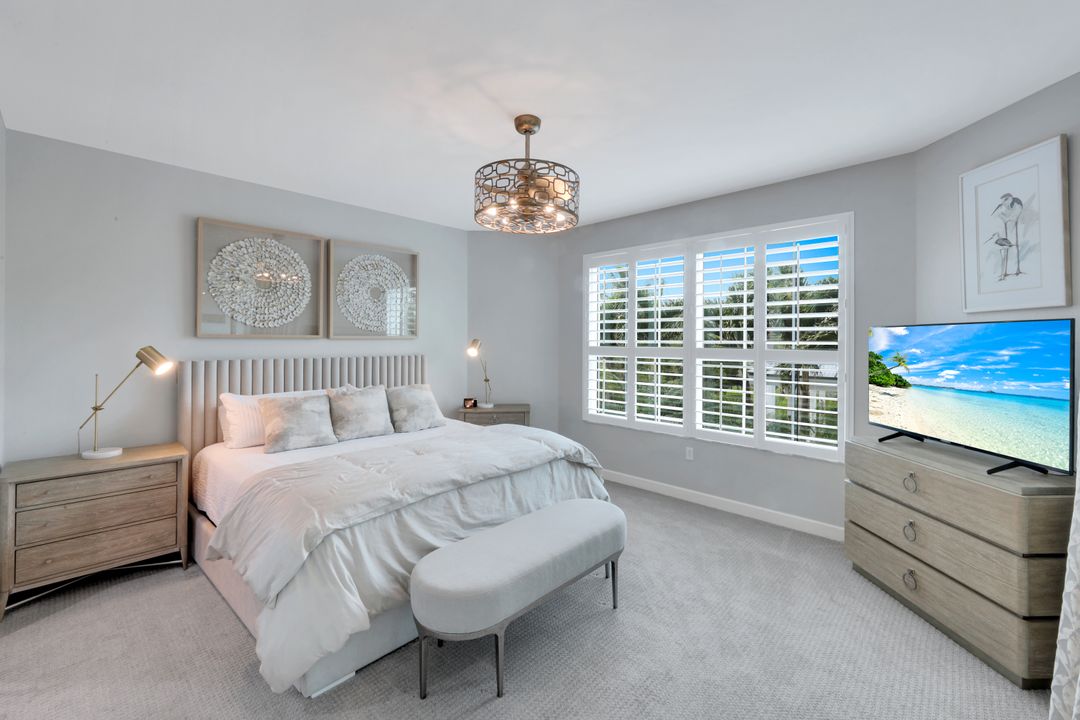 325 Dunes Blvd #204, Naples, FL 34110