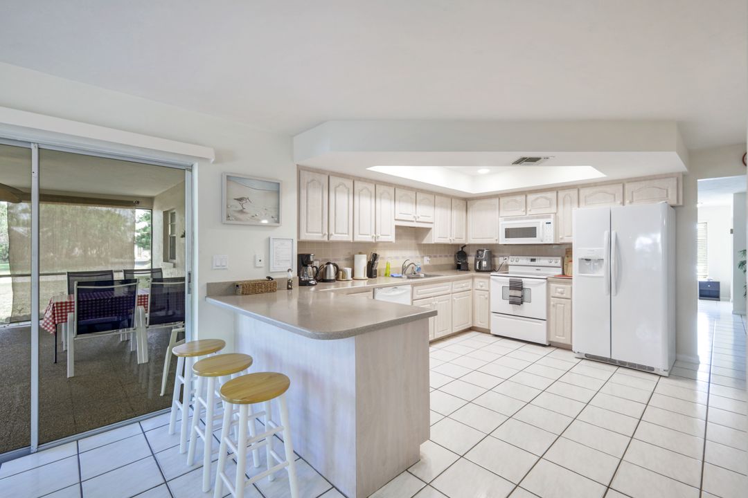 4587 Capri Dr, Naples, FL 34103