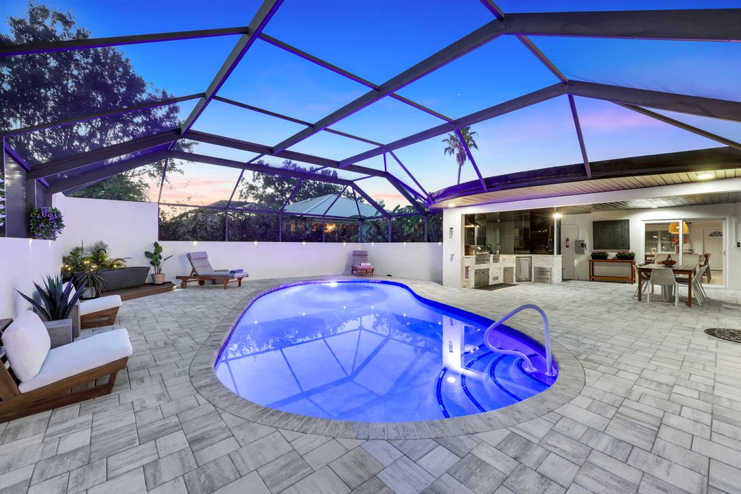 800 Sunset Vista Dr, Fort Myers, FL 33919