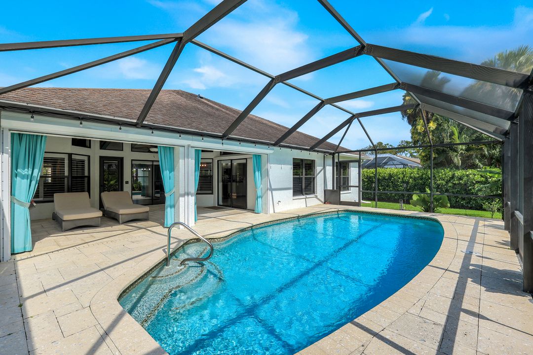 520 Raven Way, Naples, FL 34110