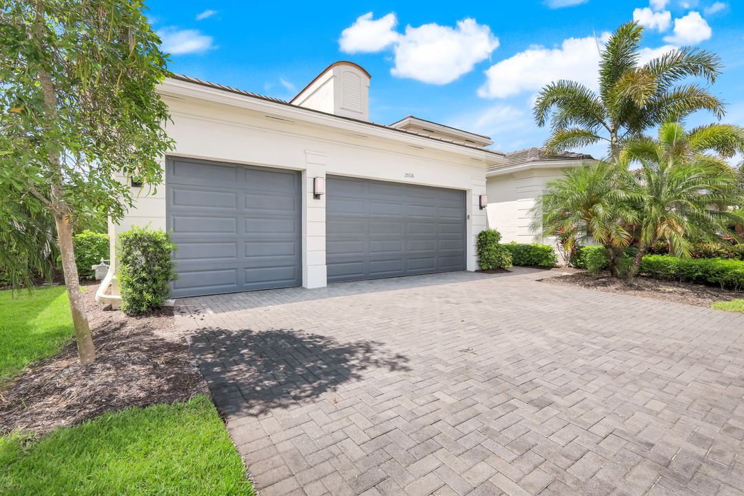 28616 Wharton Dr, Bonita Springs, FL 34135