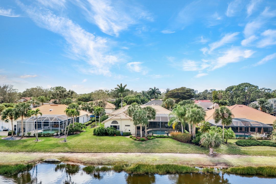 3750 Lakemont Dr, Bonita Springs, FL 34134