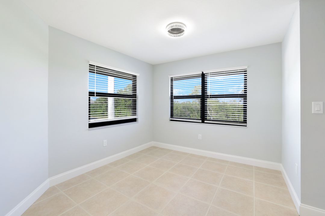 1508 Mainsail Dr, Naples, FL 34114