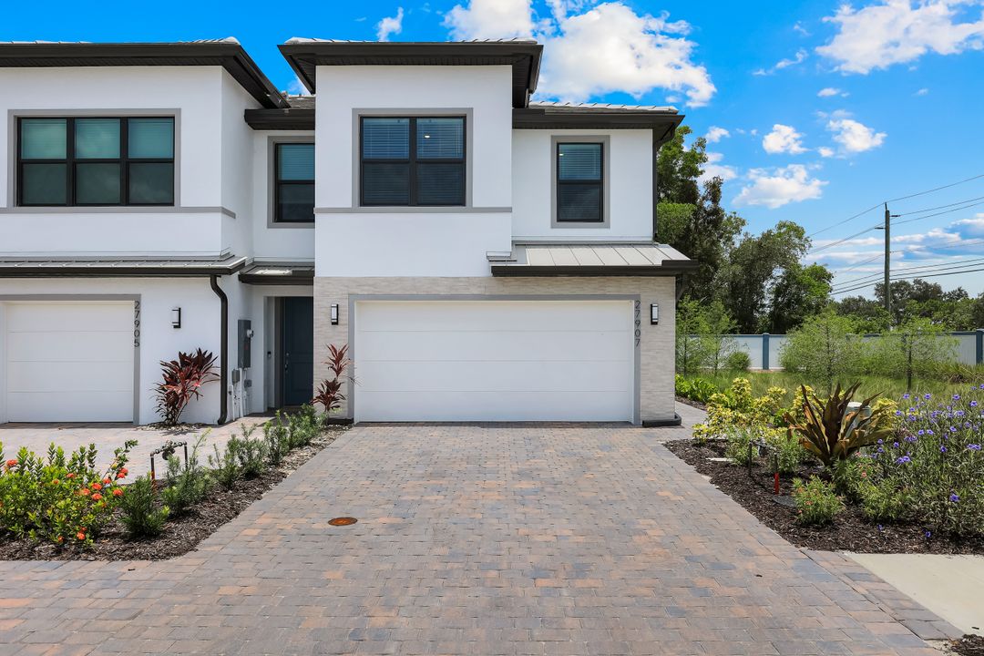 27907 Radiant Ct, Bonita Springs, FL 34135