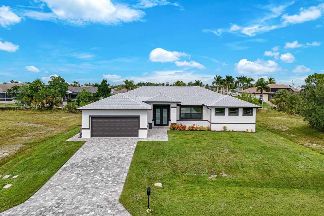 2305 SW 32nd St, Cape Coral, FL 33914