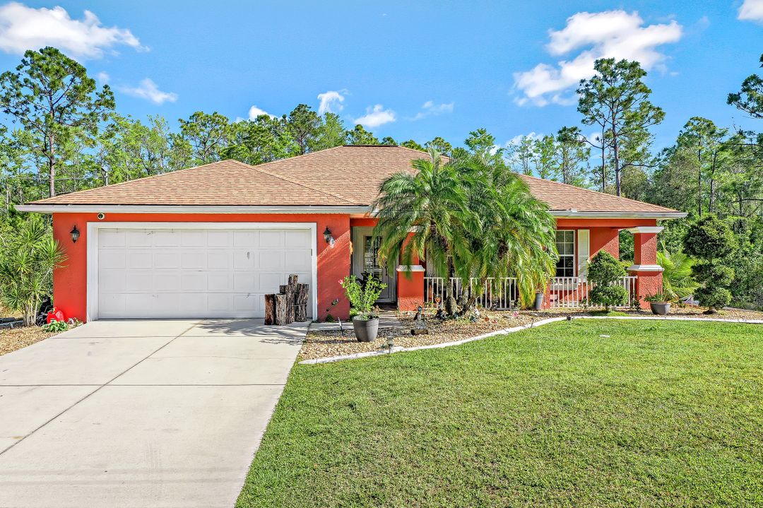 537 Allison St E, Lehigh Acres, FL 33974