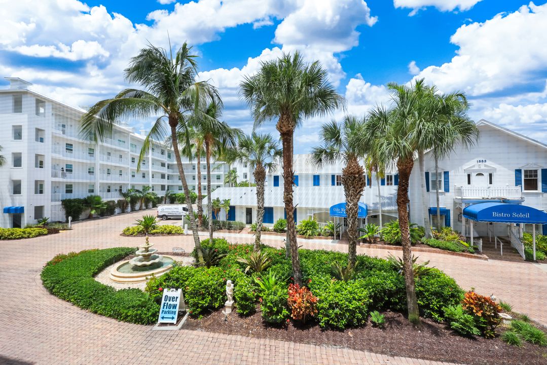 160 Palm St #208, Marco Island, FL 34145
