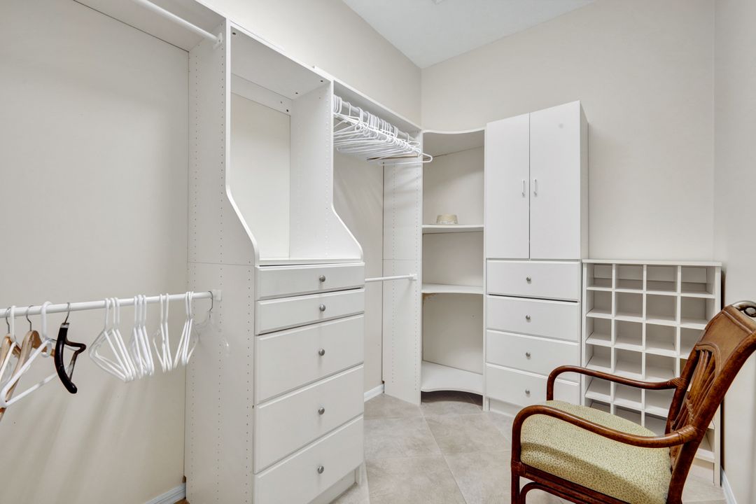 28385 Sombrero Dr, Bonita Springs, FL 34135