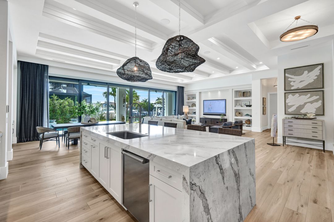 701 Plantation Ct, Marco Island, FL 34145