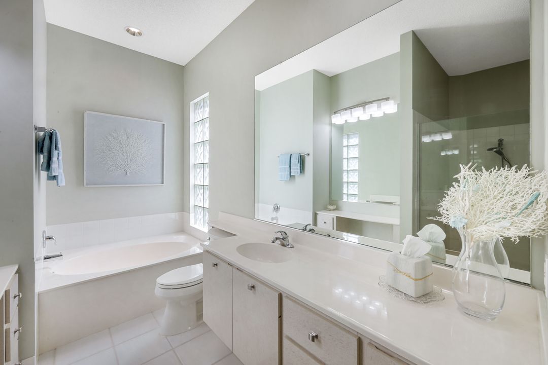 3232 Benicia Ct, Naples, FL 34109