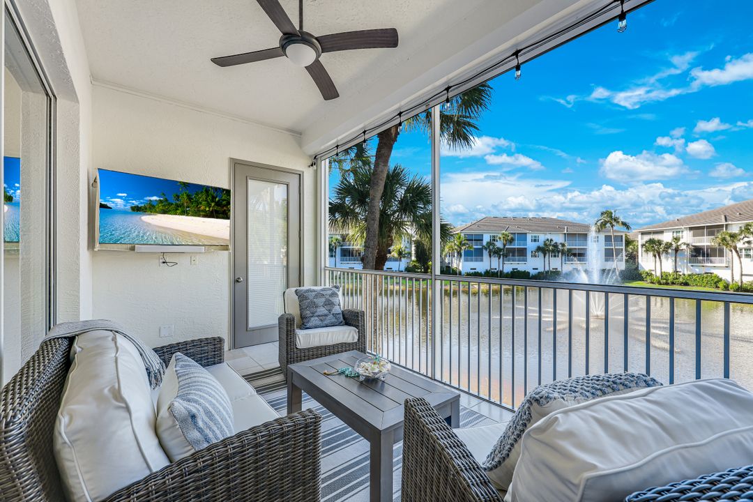 805 Bentwater Cir #104, Naples, FL 34108