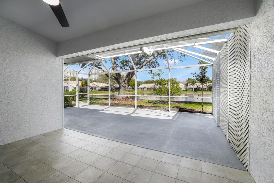 661 Captn Kate Ct, Naples, FL 34110