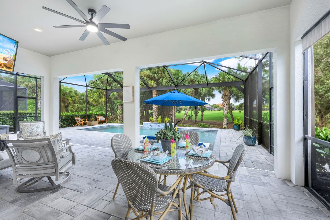 9354 Greyhawk Trl, Naples, FL 34120