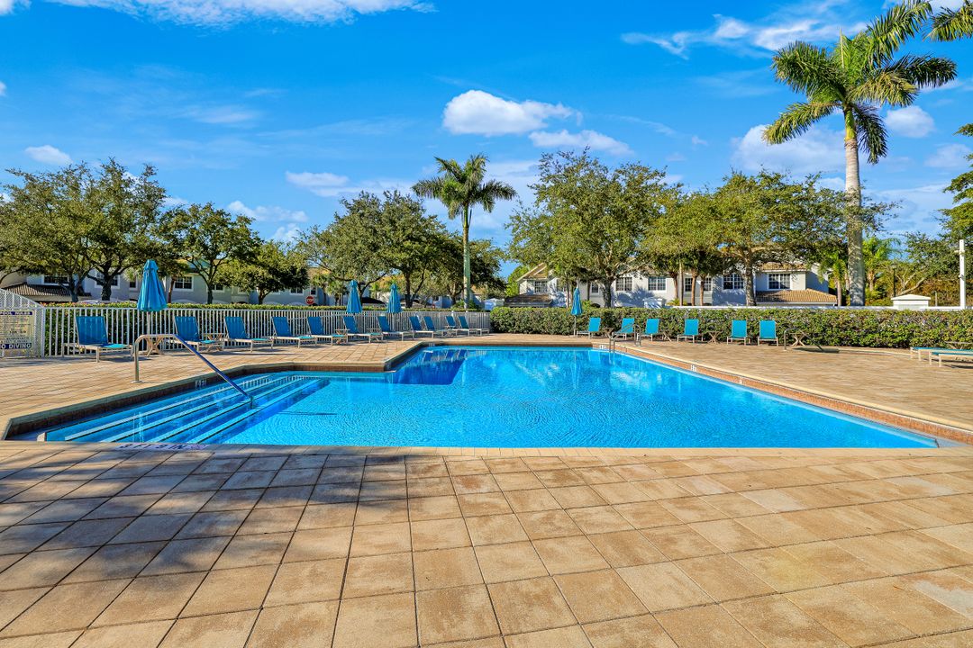 15715 Marcello Cir, Naples, FL 34110